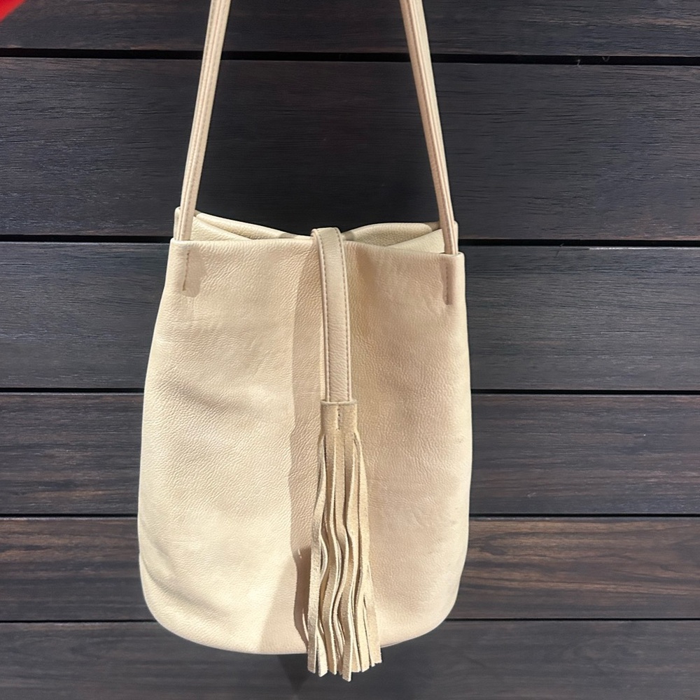 Ivory Bucket Tassel Tote